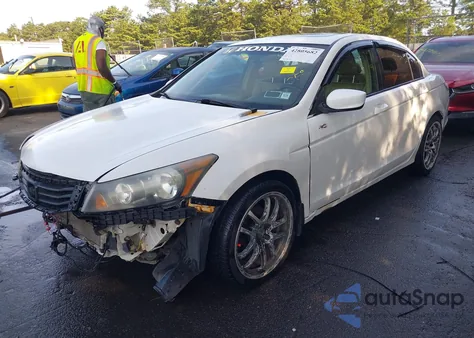 2009 Honda Accord 2.4 Ex-L from USA, damaged, VIN 1HGCP26889A075510